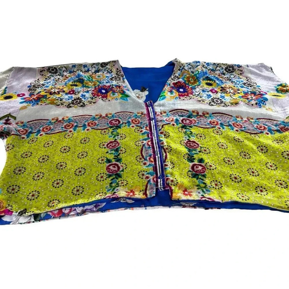 Johnny Was Women's Blue silk and velour Floral Boho Chic Top Size S - Picture 5 of 9